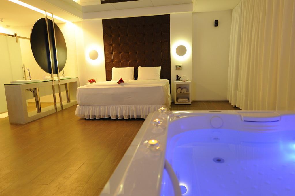 Nexos Motel Piedade - Adults Only ジャボアタン・ドス・グアララペス エクステリア 写真
