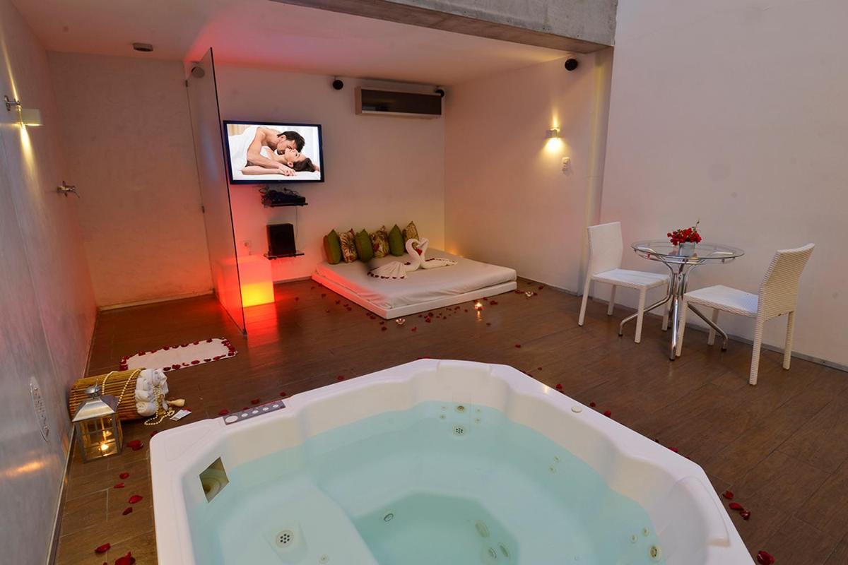 Nexos Motel Piedade - Adults Only ジャボアタン・ドス・グアララペス エクステリア 写真